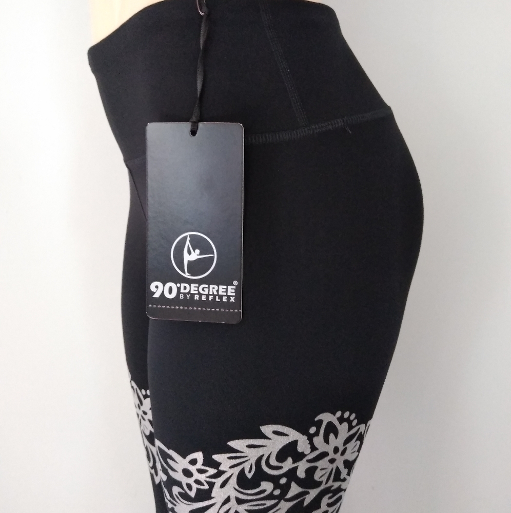 90 Degree by Reflex color contrast Design Leggings - Picture 10 of 14
